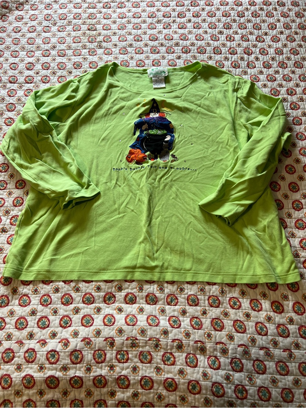 Vintage 90s Halloween Embroidered Witch Patch Shirt size 1XL